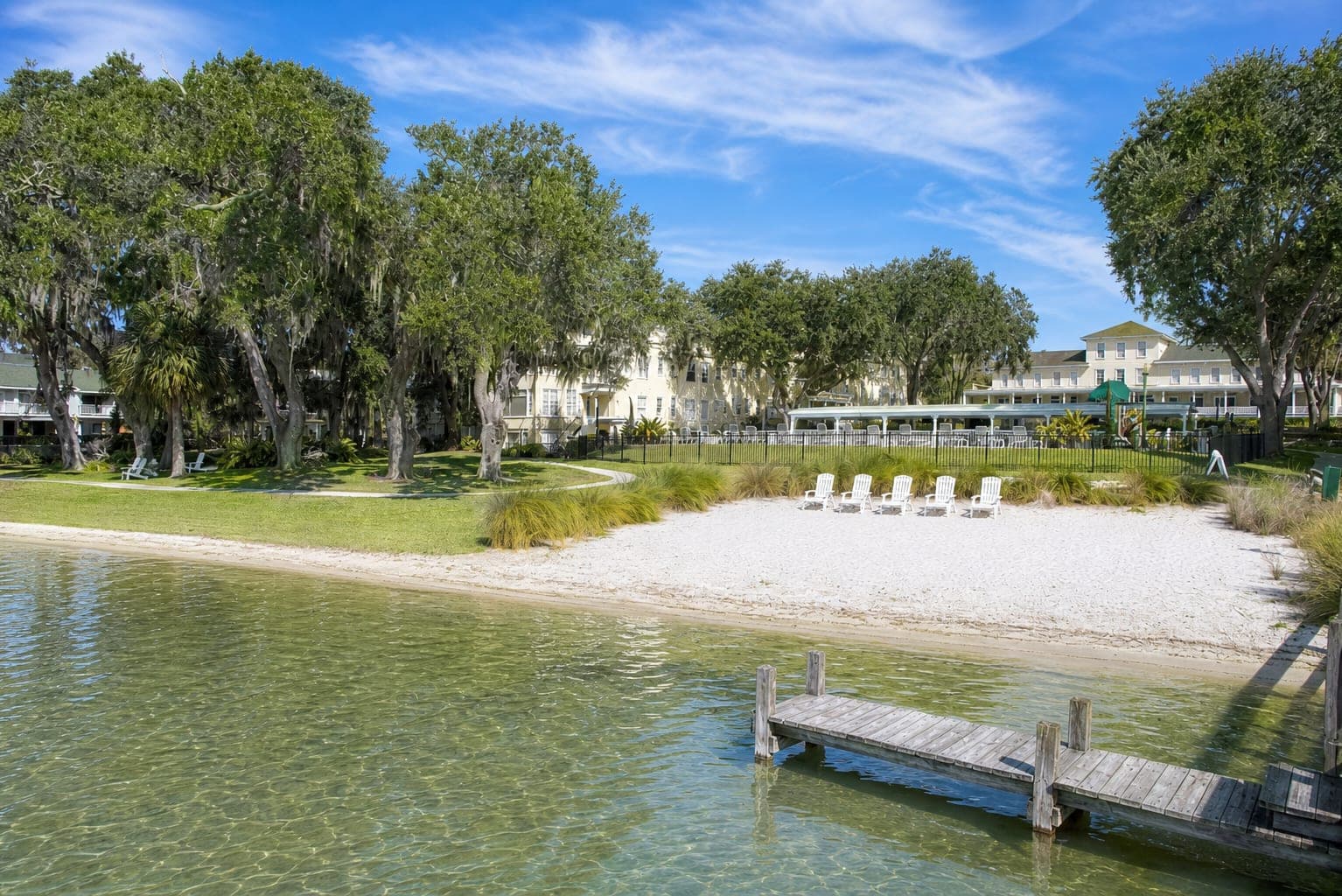 Lakeside Inn lawn and beach on Lake Dora in Mount Dora